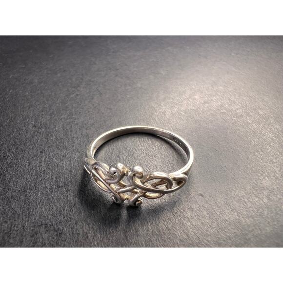 Vintage Celtic knot work sterling silver ring size 8 - Picture 5 of 16
